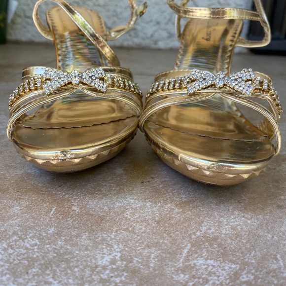 Delicacy Gold Strappy Rhinestone Embellished Bow Tie Open Toe Heels - Picture 5 of 13